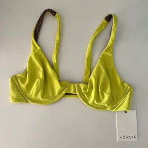 Acacia Geneva Top M NWT